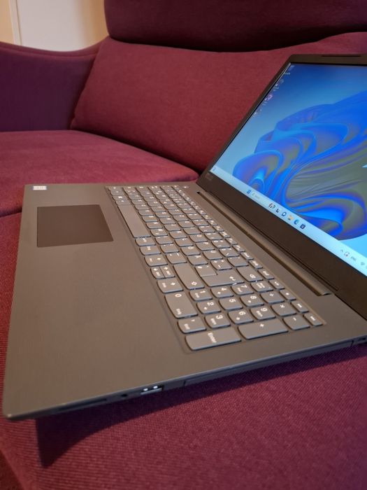 Laptop Lenovo V130 i3 gen.7 SSD model Slim