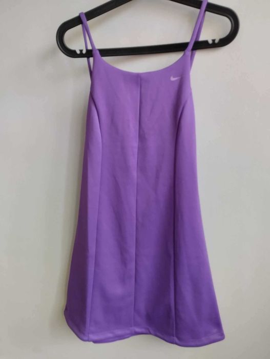 Nike Icon Clash dress размер XS.