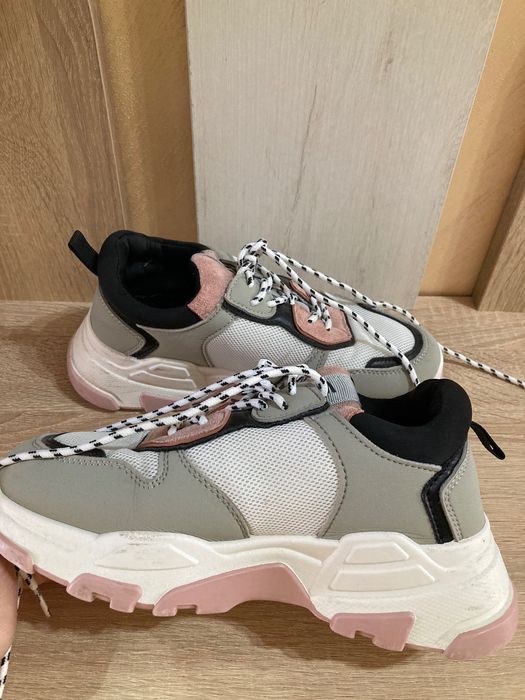 Дамски маратонки