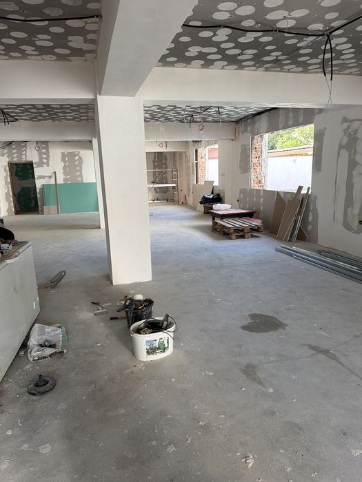 SPATIU COMERCIAL NOU la Parter!/Corneliu Coposu