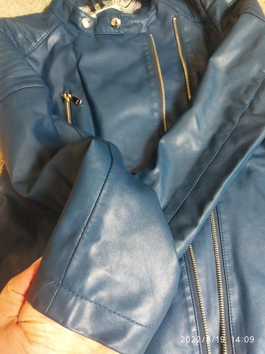 Куртка на девочку