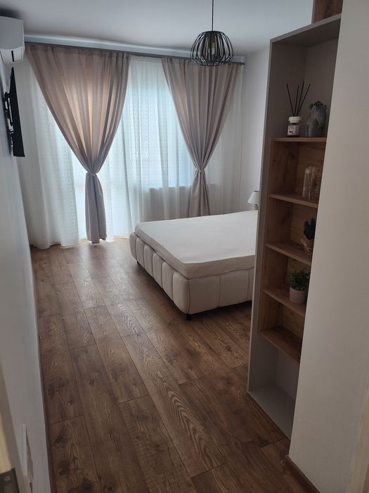 Inchiriez apartament 4 camere