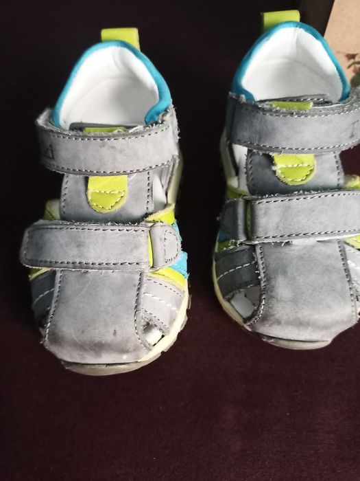 Детски сандали PONKI