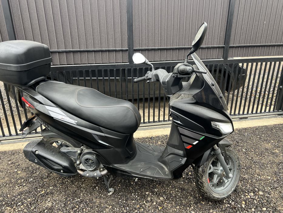 Scuter Aprilia 2023 ca nou