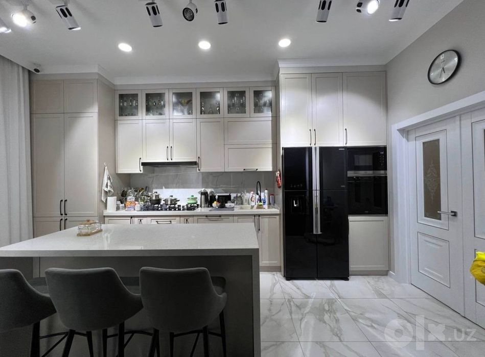 ЖК NRG Mirzo Ulugbek 5 ком, 135 м2+45 м2 терраса. Ор-р: Максим Горький