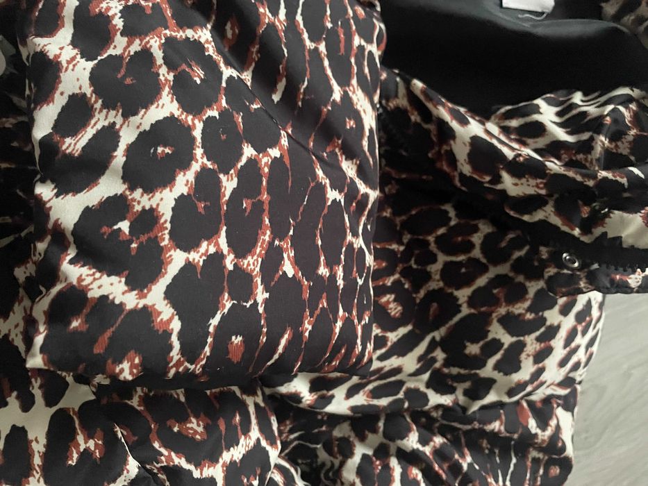 Дамско яке тип бомбър