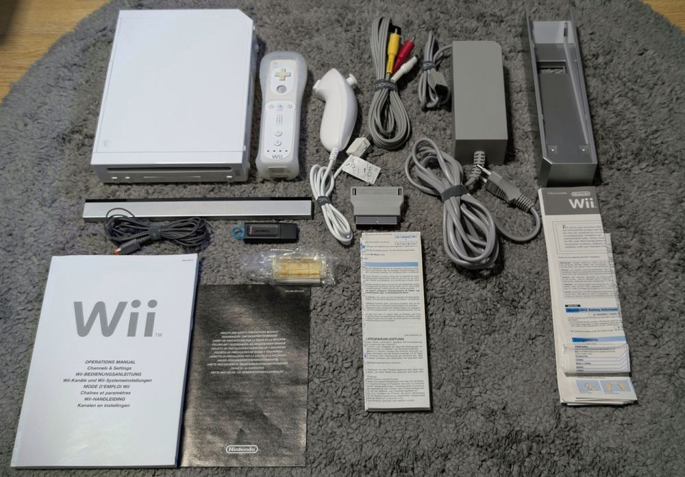 Consola Nintendo Wii White Full Box conditie impecabila Modata 64gb