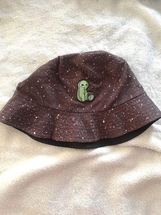 Идиотка/шапка  6€