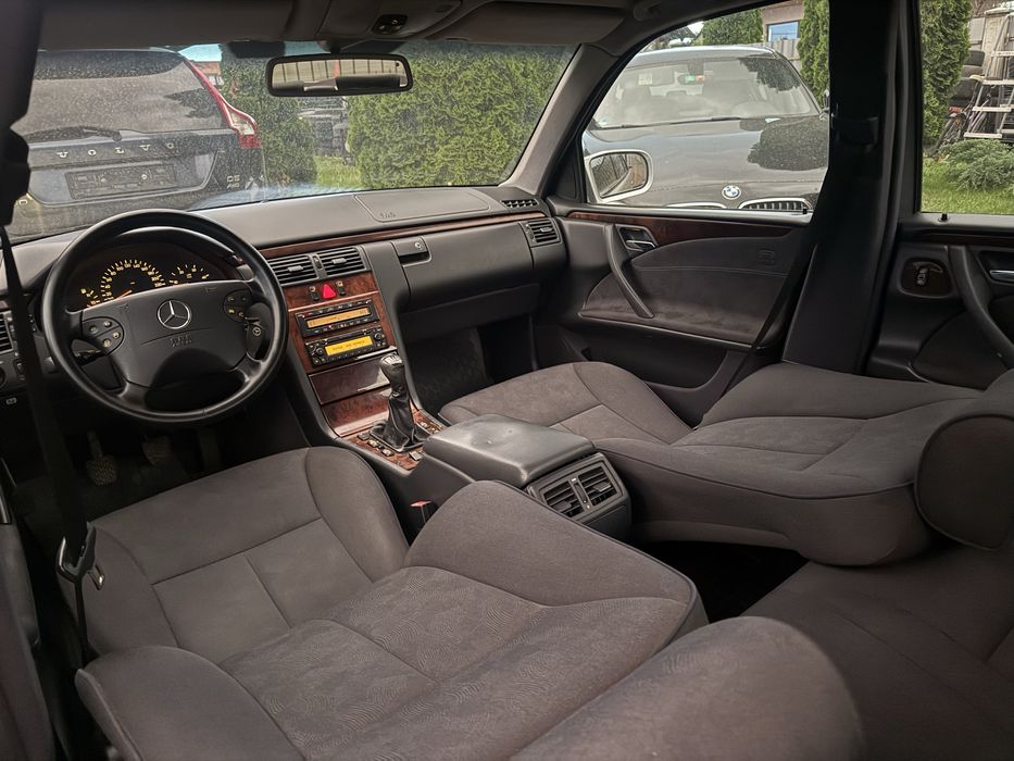 Mercedes Benz w210 E 220* 143cp* 1999!!!