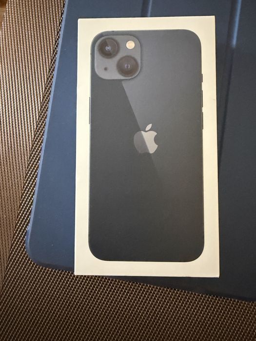 Iphone 13 , 128 GB Negru