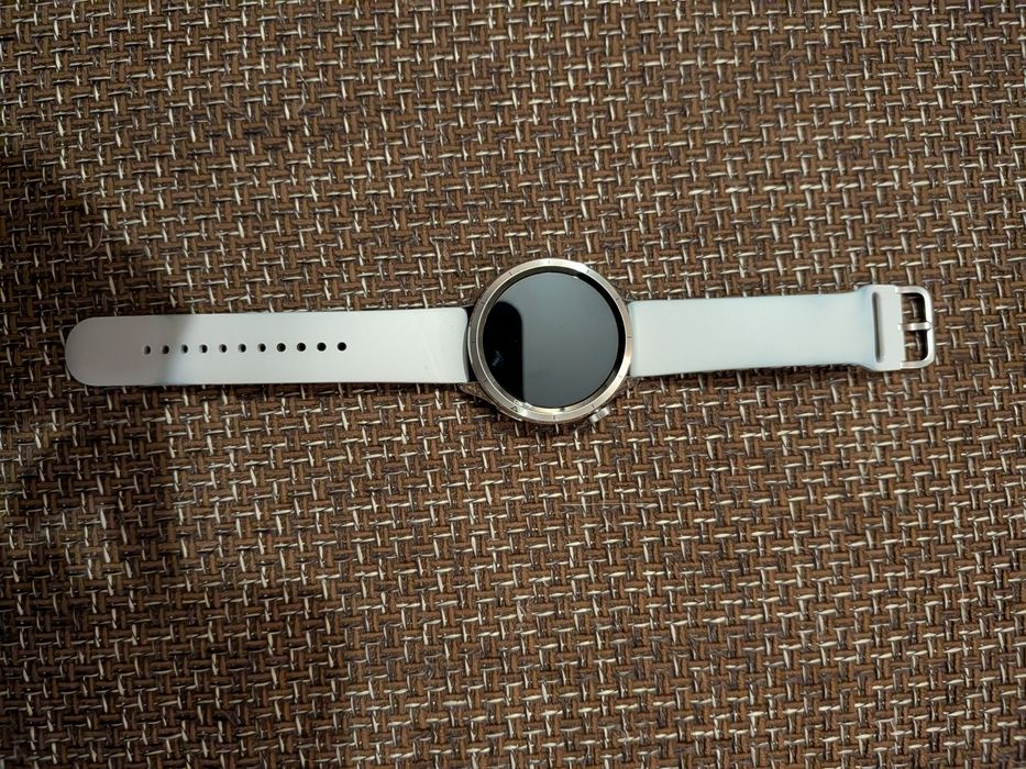 Смарт часовник Xiomi Watch S4