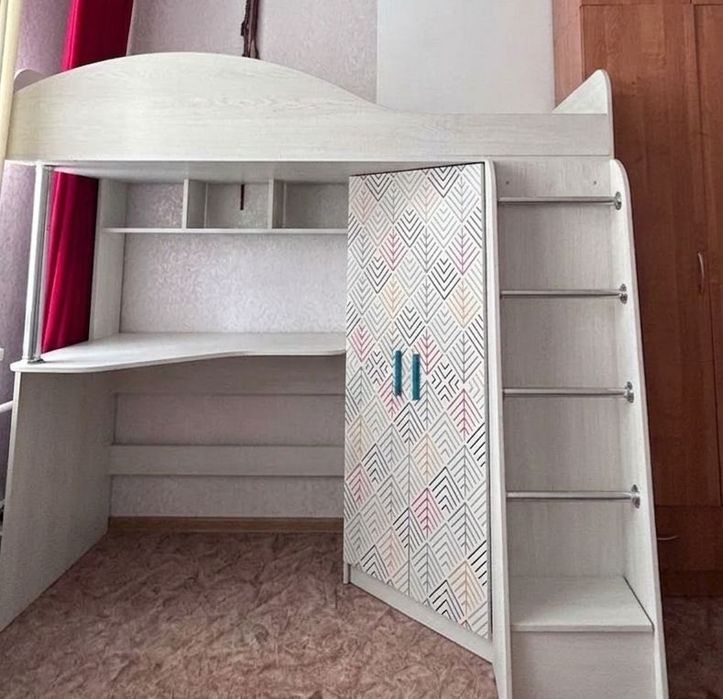 Продам стол со стульями