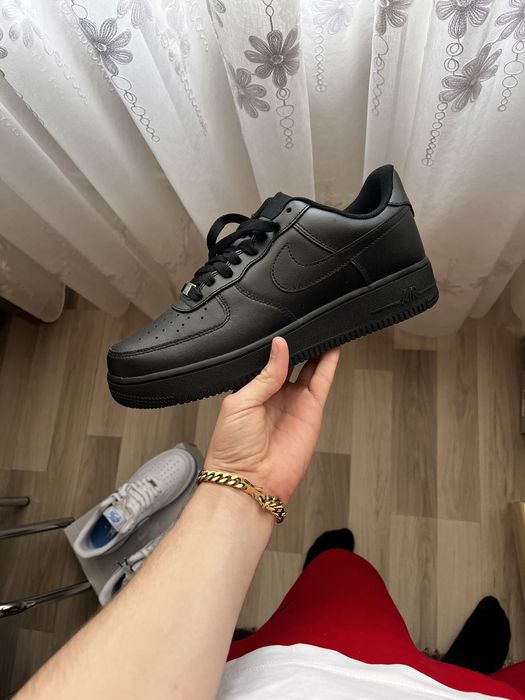 Adidasi nike air firce 1
