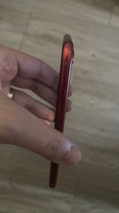 Vand iPhone 8 - 64 GB
