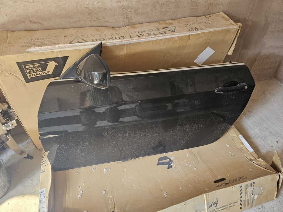Portiere(usi) stanga /dreapta bmw seria 3 e93,e92 Lci
