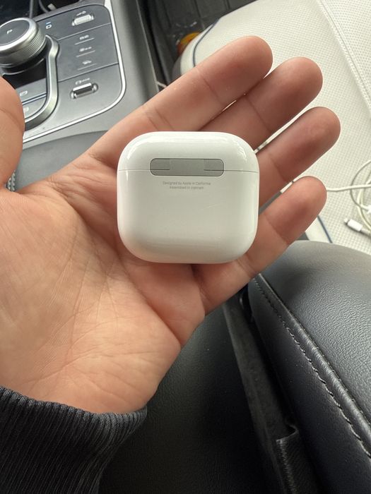 Airpods 4 в идеальном состоянии