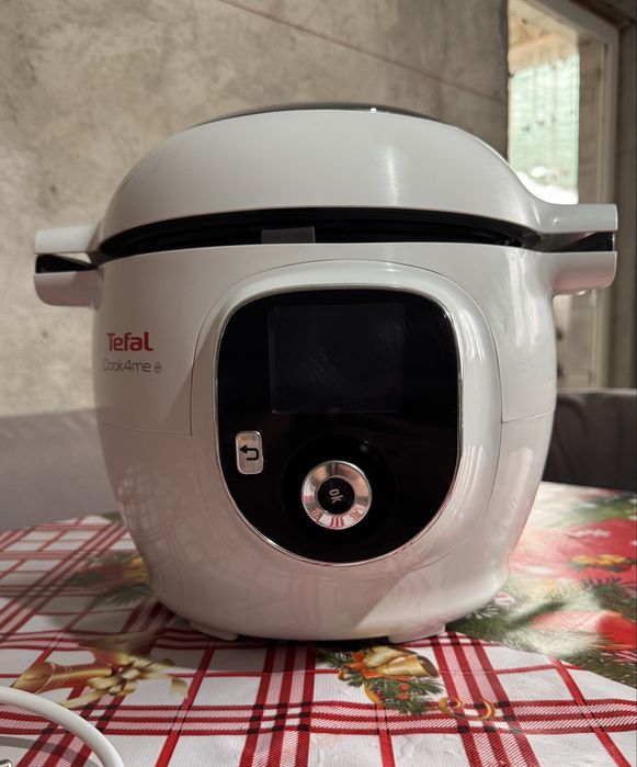 Multicooker Tefal cook4me inca in garantie
