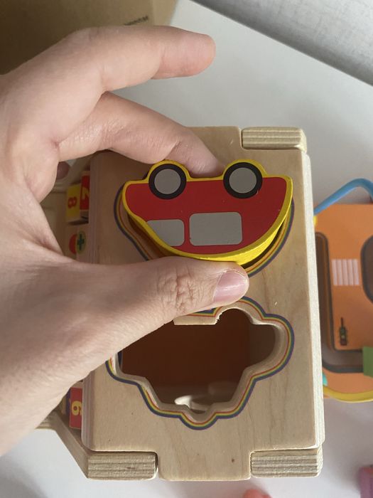 Дървен камион 7 в 1, сортер 22652, низанка, лабиринт