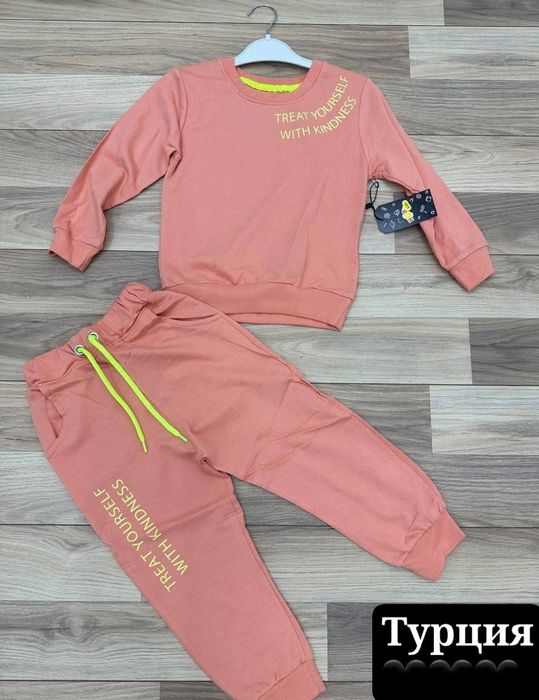 Костюм для девочек 6,8 лет Турция