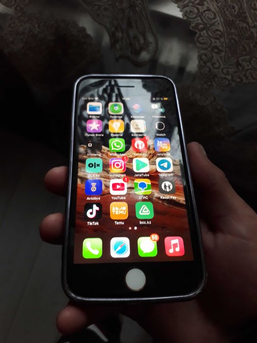 срочно продается iphone 7