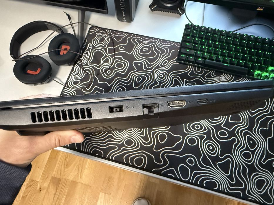 vand schimb Laptop gaming Ryzen 5500H 16Gb D4 RTX 2050 SSD 1Tb