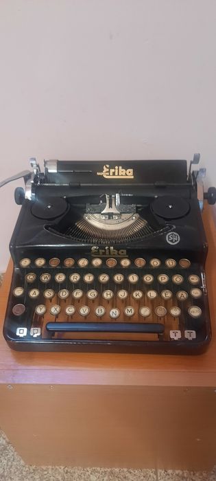Mașină de scris Erika 1930