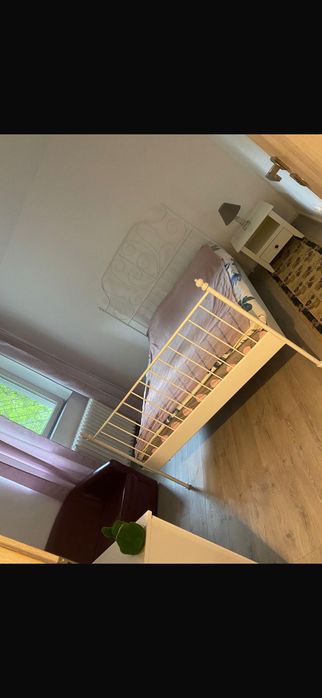 Apartment 4 camere de închiriat