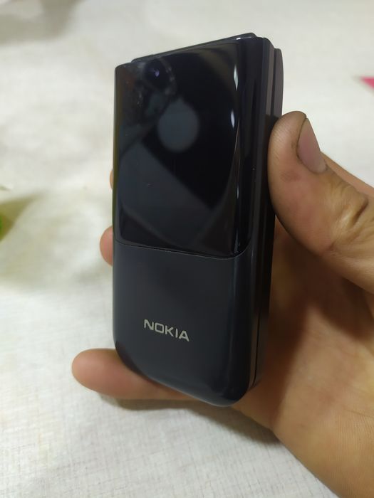Nokia telefon sotiladi holati yangi