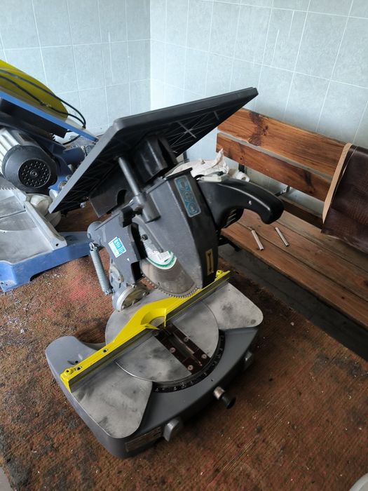 Электро пила BETA