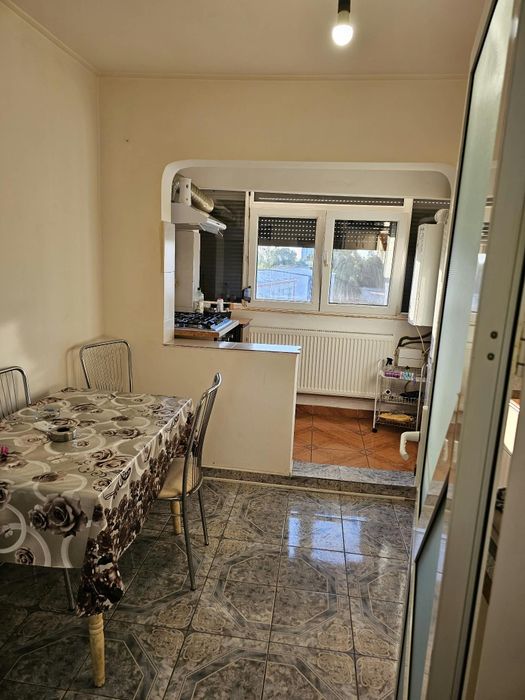 Închiriez apartament 2 camere zona Inel 1