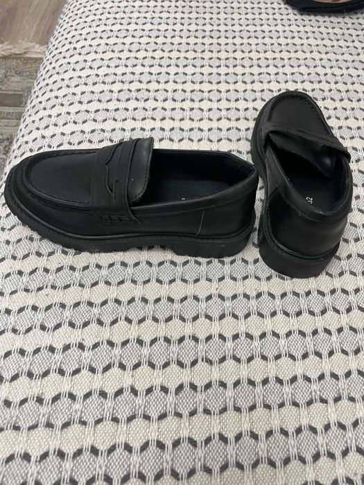 продам детские лоферы