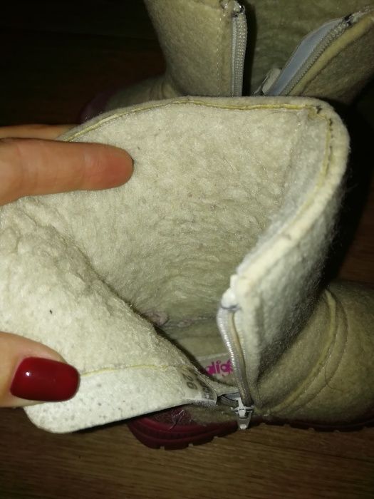 Продам валеночки для девочки