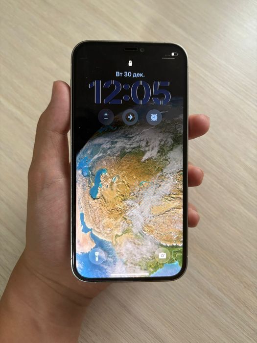 IPhone 12 pro 128 Gb белый