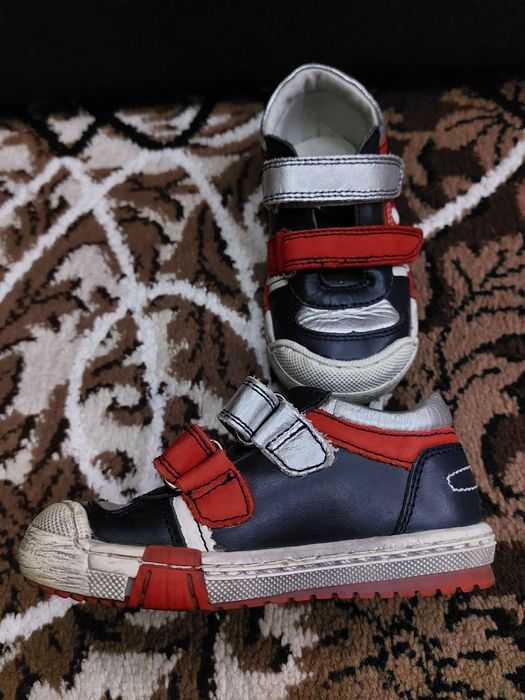 Детская обувь пр-во Голландия р.23-24