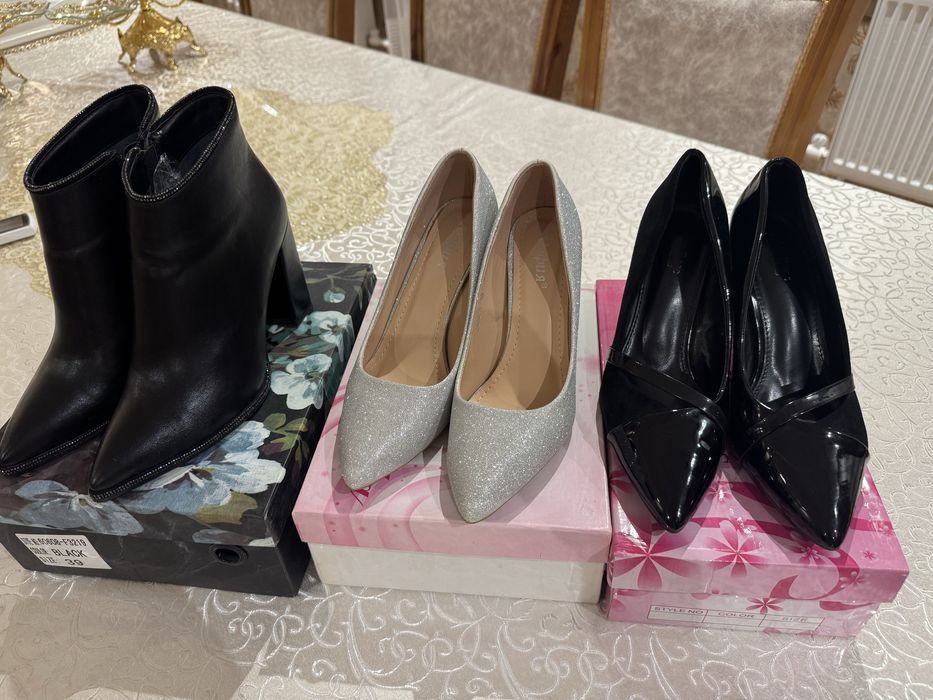 Toʻy marosimlar uchun chiroyli tufli