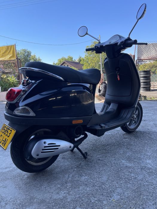 Vand piaggio vespa lx 50 inmatriculat