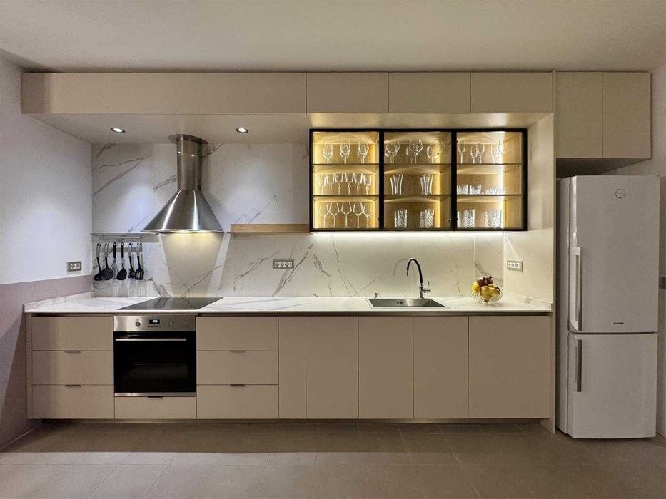 Дава се под наем Двустаен апартамент в Пловдив, Христо Смирненски - 69 кв.м за 300.9 € - Снимка #2