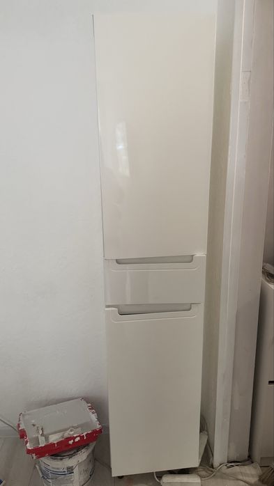 Продам не большой шкаф