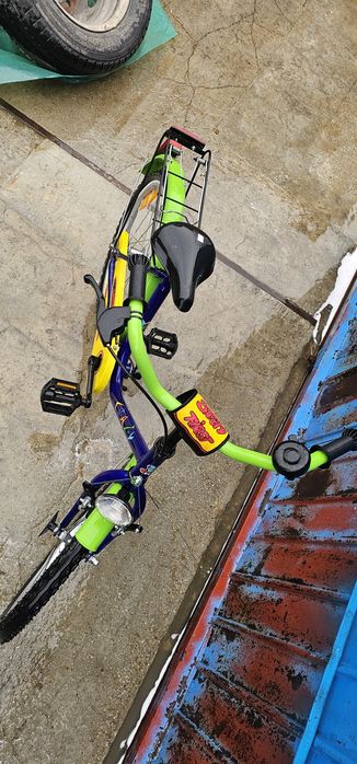 Bicicleta copii Crazy roti 20 inch