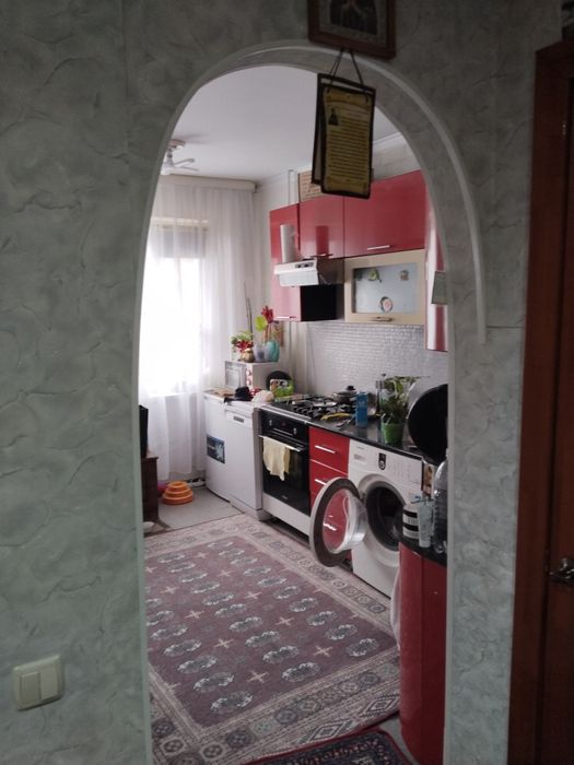 Продам 3 комнатную квартиру