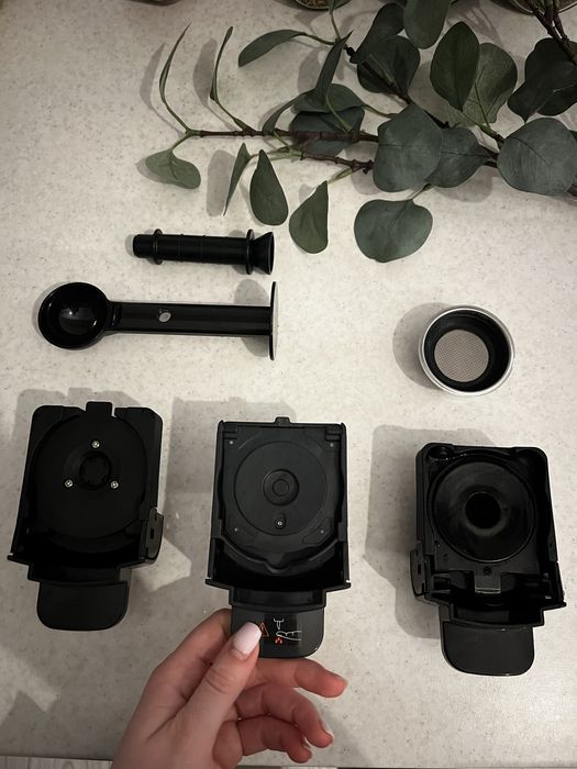 Espressor cu capsule CAFELFFE 4 în 1 – NEGRU