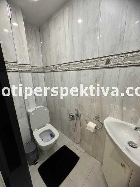 Продава се Многостаен апартамент в Пловдив, Остромила - 179 кв.м за 1665 €/кв.м - Снимка #13