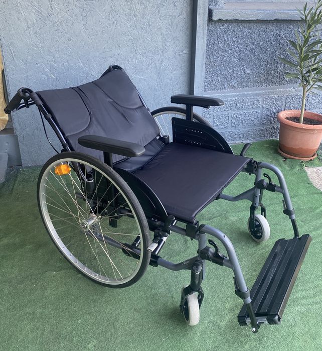 Scaun caruț cu rotile fotoliu rulant XXL 60 cm