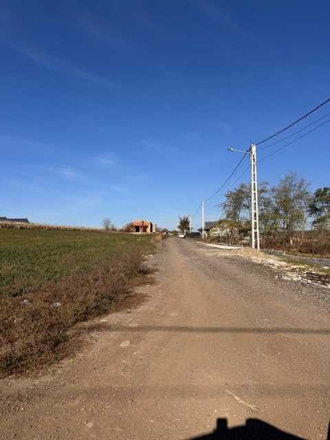 Teren Intravilan Aroneanu