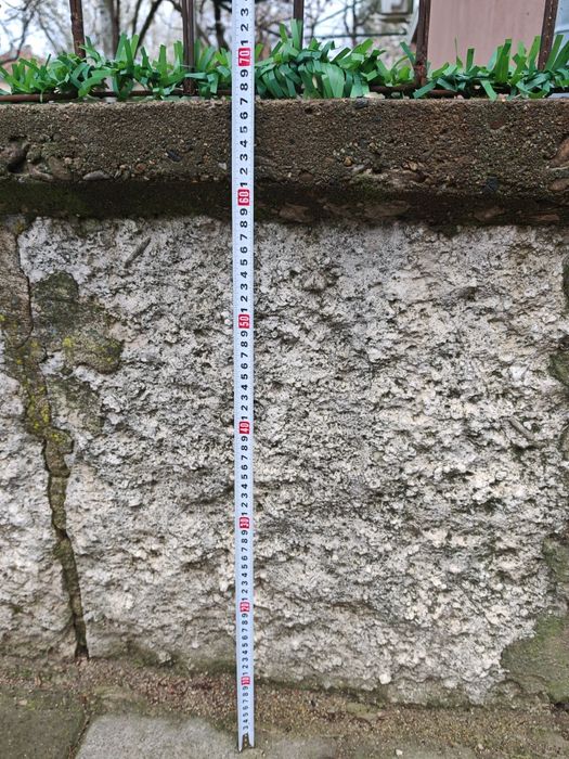 Дялан камък на плочи