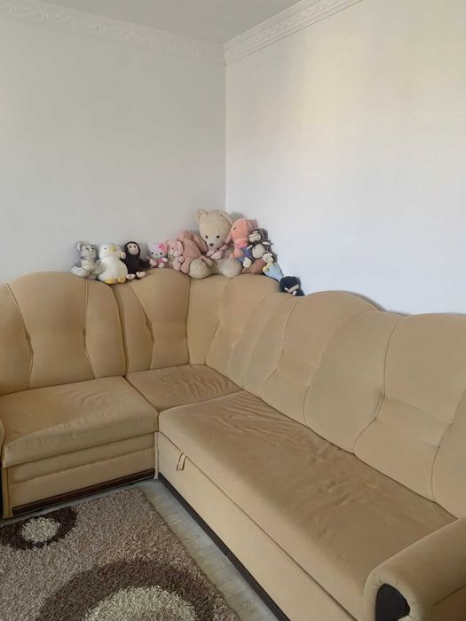 Мягкий уголок, диван и кресло