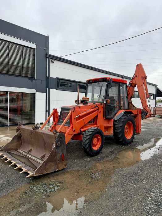 Buldoexcavator Komatsu FAI 96 S