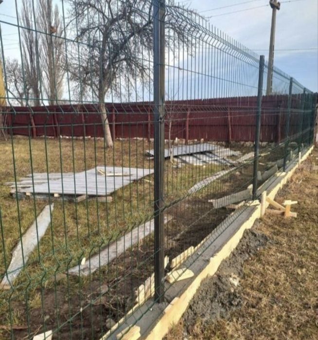 Vand si fac garduri din plasa bordurată
