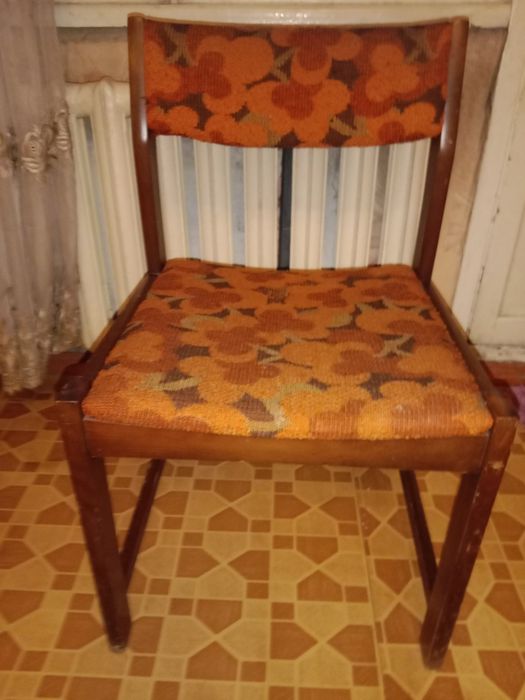Продам 6 стульев  для гостиной.иой.ной,