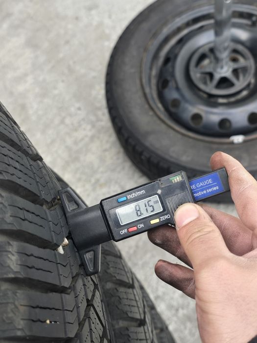 4 Броя 225/60/17 Kumho 2x8mm 2x6mm